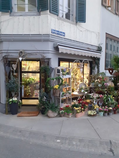 Pur & Schön, Blumenladen in Unterseen