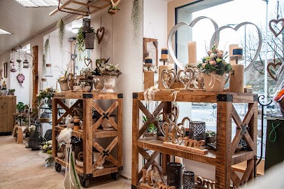 Creative Floristic by Bluemefenster Denise, Blumenladen in Breitenbach