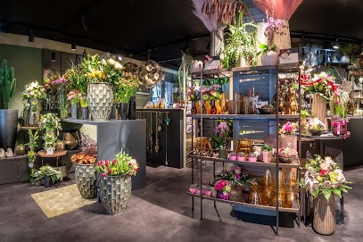 ARTEFAKT, Blumenladen in Wollerau
